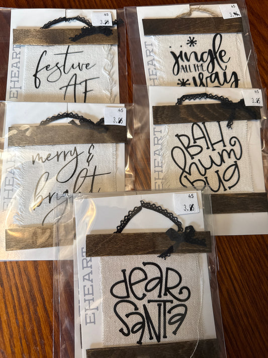 Banner Style Ornament